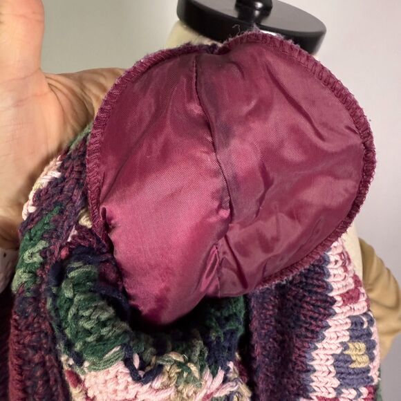 Vintage Maurices Sweater, Size Med, Hand Knitted, Purple & Pink Floral Pattern - Picture 9 of 12